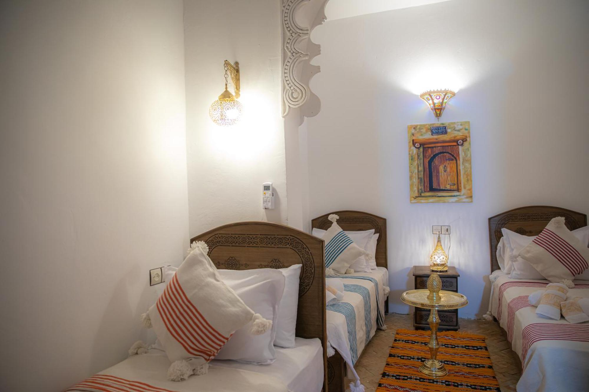 Riad Sekaya Fez Buitenkant foto